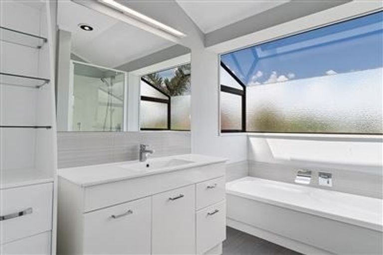 Photo of property in 21 Philomel Crest, Welcome Bay, Tauranga, 3112