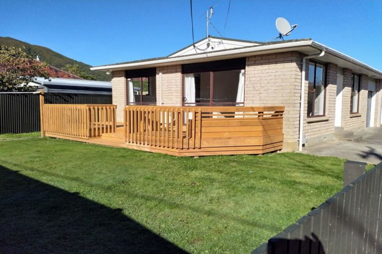 Photo of property in 1/12 Malone Road, Waterloo, Lower Hutt, 5011