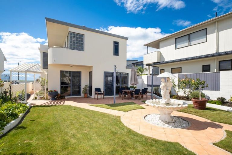 Photo of property in 24 The Esplanade, Westshore, Napier, 4110