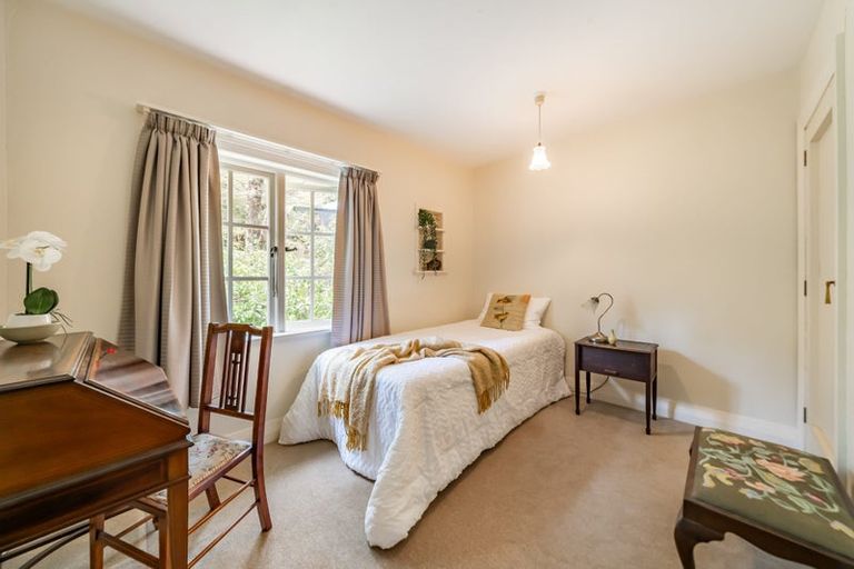 Photo of property in 51 Chatsworth Road, Silverstream, Upper Hutt, 5019