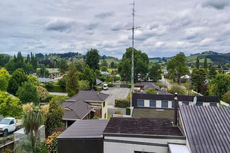 Photo of property in 8 Denton Street, Gore, 9710