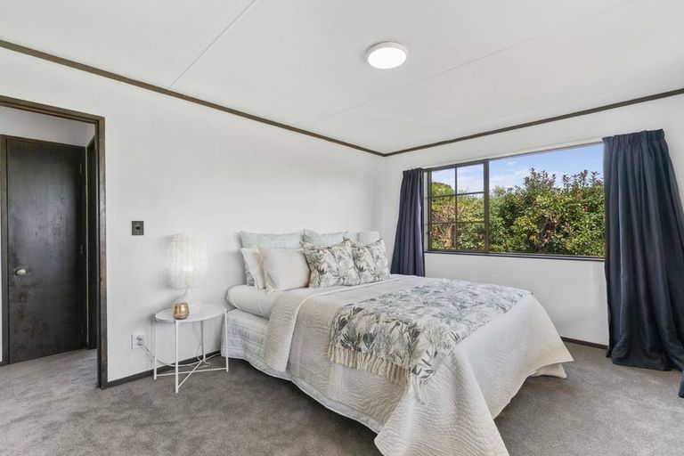 Photo of property in 4 Avon Close, Richmond Heights, Taupo, 3330