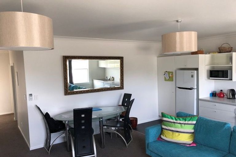 Photo of property in 172 Tinakori Road, Thorndon, Wellington, 6011