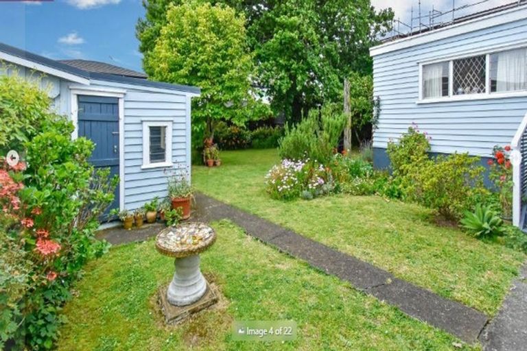 Photo of property in 14 Rogers Road, Manurewa, Auckland, 2102