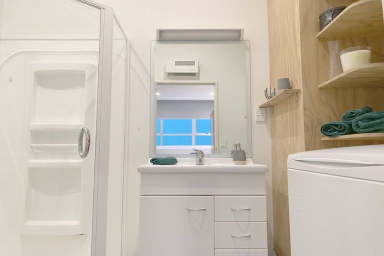 Photo of property in Edward Street Apartments, 15/3 Edward Street, Te Aro, Wellington, 6011