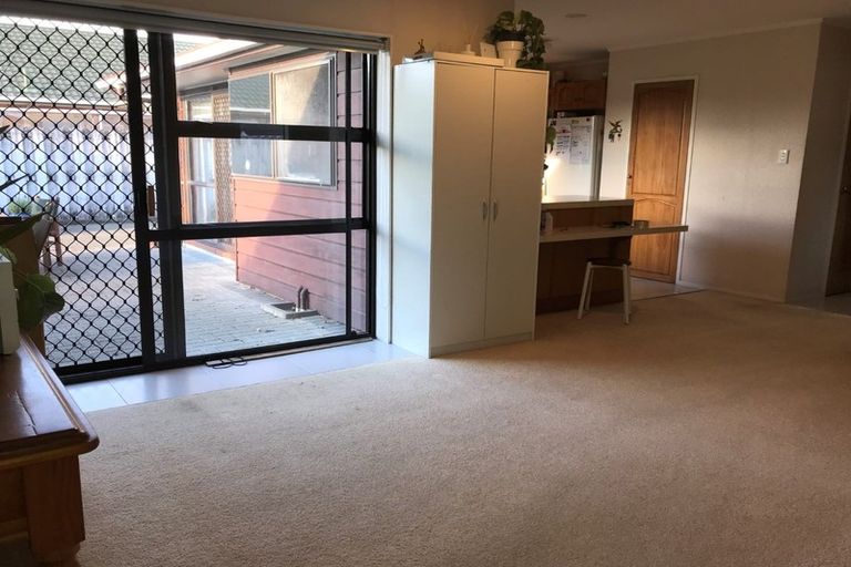 Photo of property in 27 Summermist Drive, Northpark, Auckland, 2013