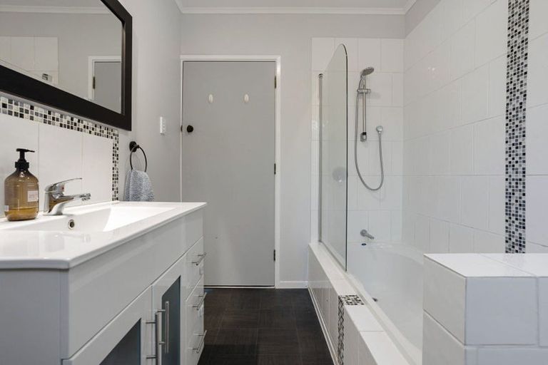 Photo of property in 80 Fairfield Road, Fairfield, Hamilton, 3214