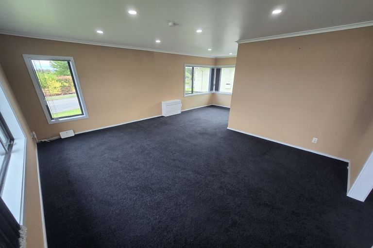 Photo of property in 83 Walker Crescent, East Gore, Gore, 9710