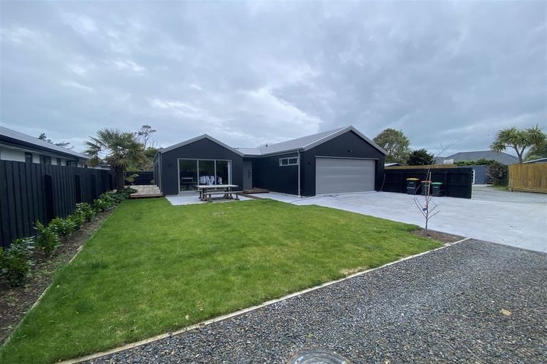 Photo of property in 408a Bower Avenue, Parklands, Christchurch, 8083
