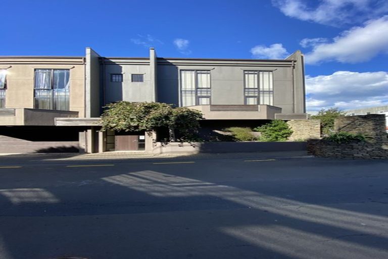 Photo of property in Mendoza Terraces, 9 Ebor Street, Te Aro, Wellington, 6011