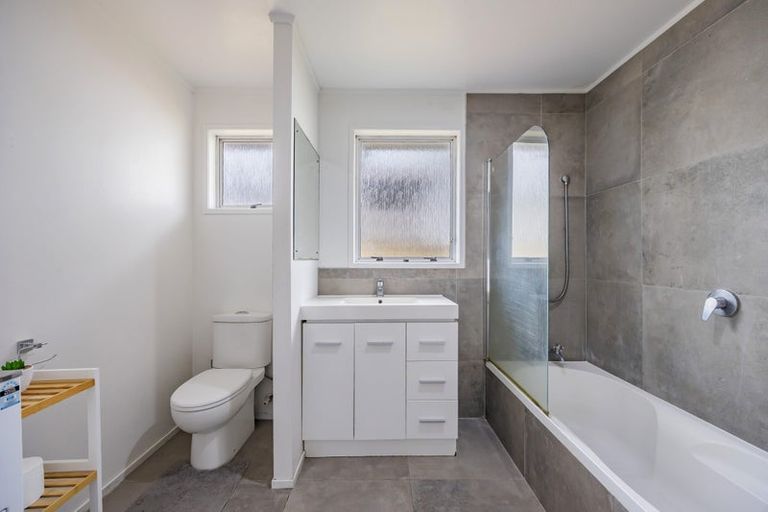 Photo of property in 46 Awaruku Road, Torbay, Auckland, 0630