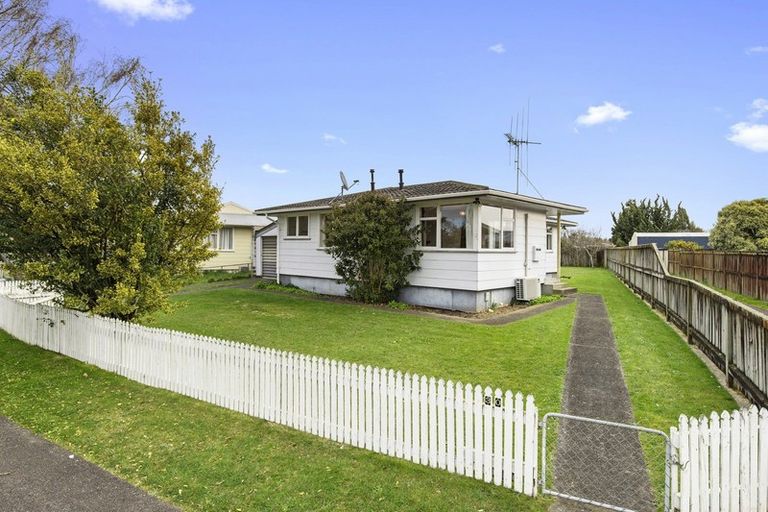 Photo of property in 30 Oakfield Crescent, Pukete, Hamilton, 3200