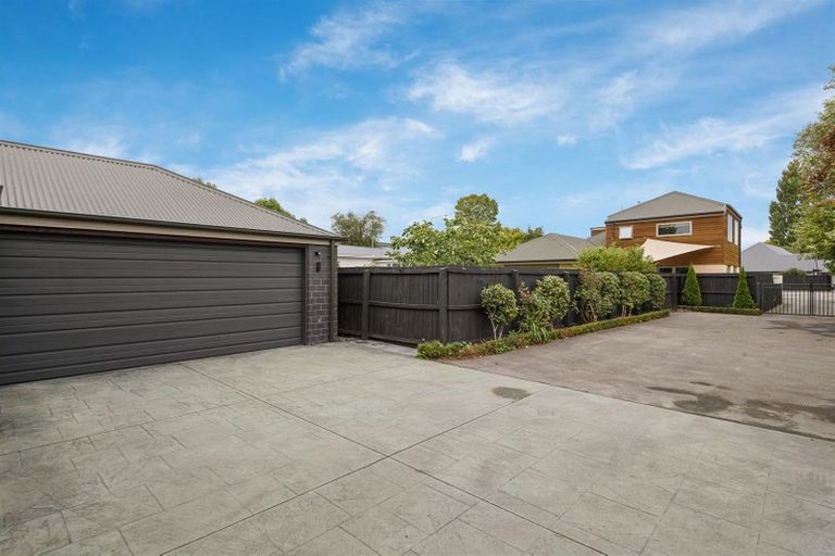 Photo of property in 130 Wairakei Road, Bryndwr, Christchurch, 8053