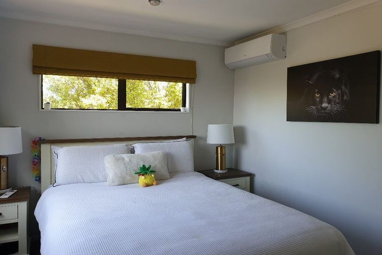 Photo of property in 73b Hillwell Drive, Henderson, Auckland, 0612