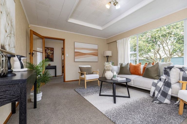 Photo of property in 120 Alexander Road, Raumati Beach, Paraparaumu, 5032