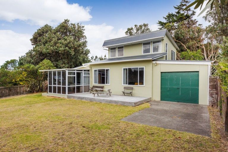 Photo of property in 111 Koputara Road, Himatangi Beach, Foxton, 4891