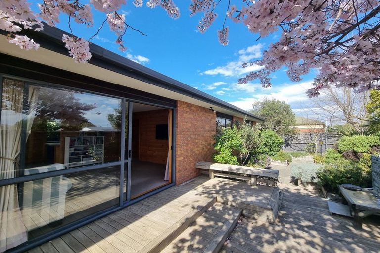 Photo of property in 270a Mairehau Road, Burwood, Christchurch, 8083