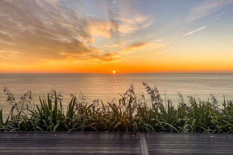 Photo of property in 132 Priestley Terrace, Bluff Hill, Napier, 4110