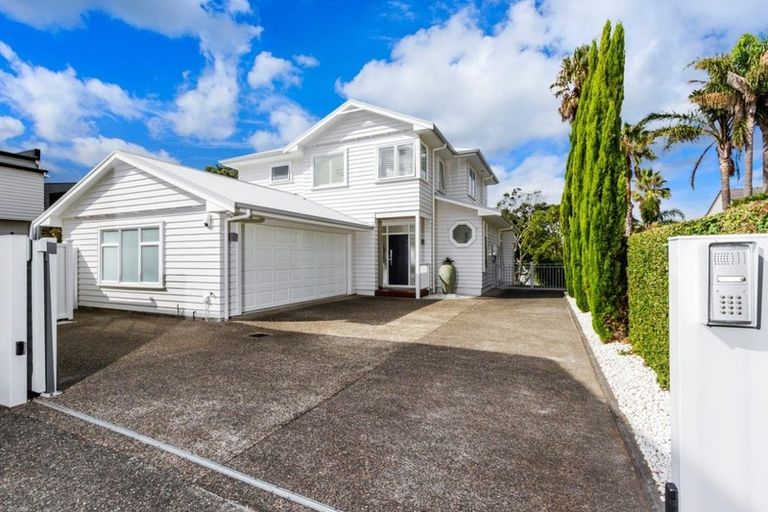 Photo of property in 315a Beach Road, Campbells Bay, Auckland, 0630
