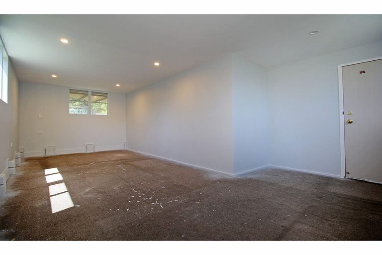 Photo of property in 130 Mahia Road, Wattle Downs, Auckland, 2103