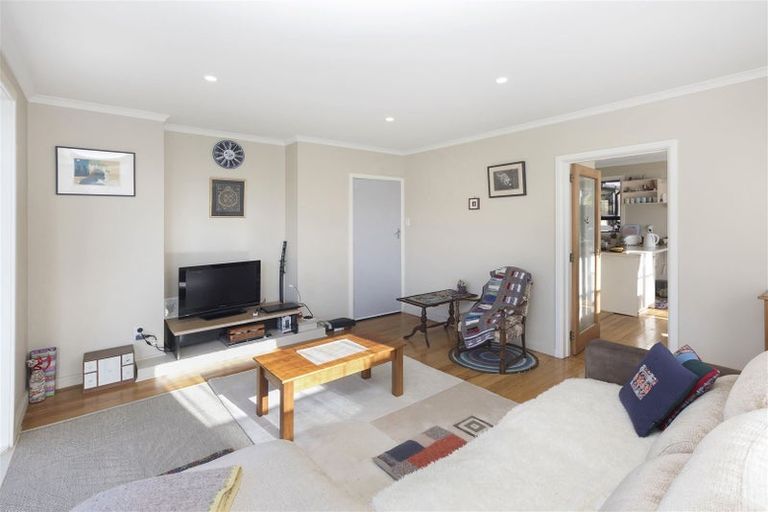 Photo of property in 30 Flinders Road, Heathcote Valley, Christchurch, 8022