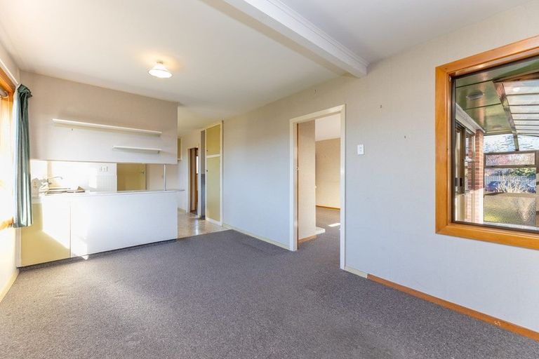 Photo of property in 28 Chedworth Avenue, Bishopdale, Christchurch, 8053