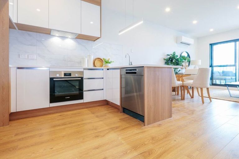 Photo of property in 406b Hibiscus Coast Highway, Orewa, 0931