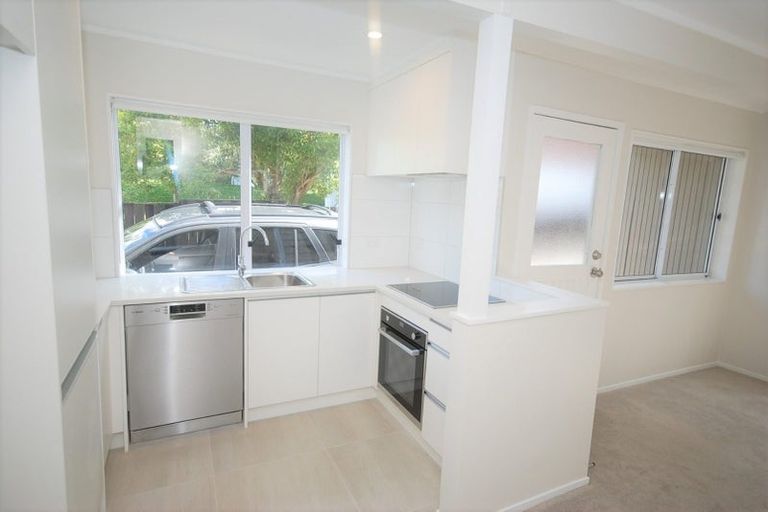 Photo of property in 2/32 Moana Avenue, Onehunga, Auckland, 1061