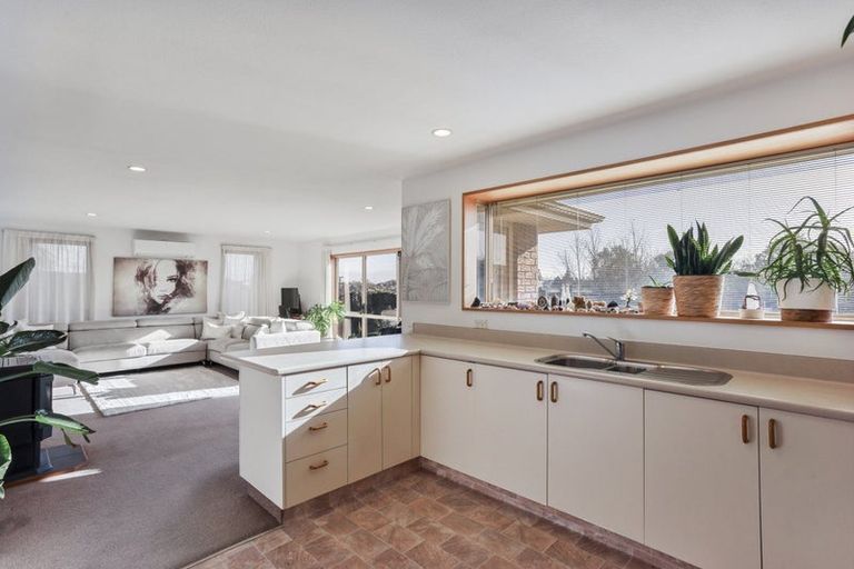 Photo of property in 267a Lake Terrace Road, Shirley, Christchurch, 8061