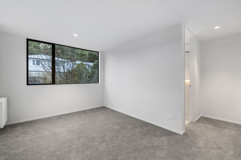 Photo of property in 5 Mary Dobson Way, Island Bay, Wellington, 6023