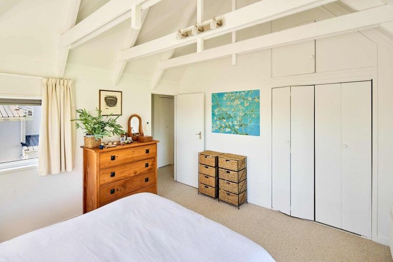 Photo of property in 7/354 Muritai Road, Eastbourne, Lower Hutt, 5013