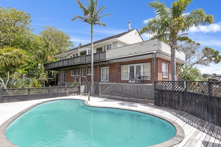 Photo of property in 20 Granger Road, Cockle Bay, Auckland, 2014