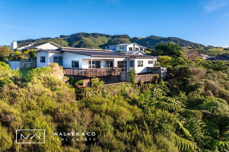 Photo of property in 29 Mcewen Crescent, Riverstone Terraces, Upper Hutt, 5018
