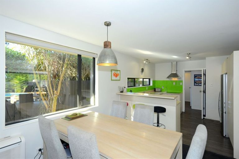 Photo of property in 8 Strathean Avenue, Avonhead, Christchurch, 8042