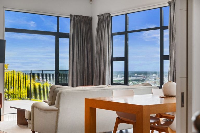 Photo of property in 16 Iles Lane, Cashmere, Christchurch, 8022