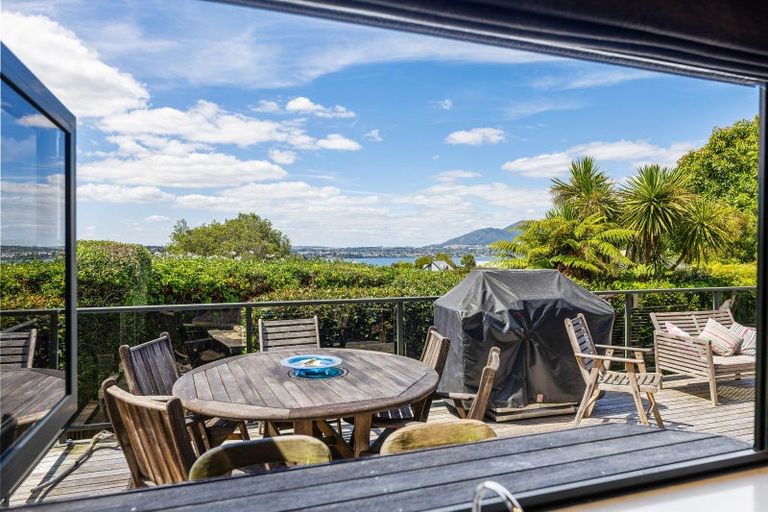 Photo of property in 737 Acacia Bay Road, Acacia Bay, Taupo, 3330