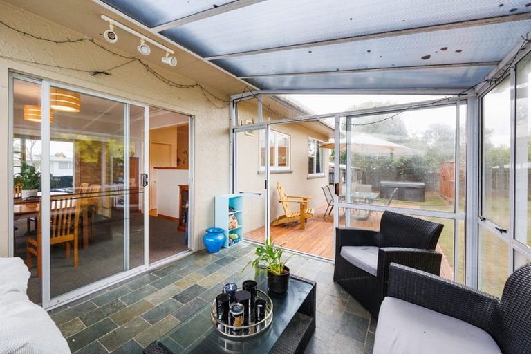 Photo of property in 15 Belgrave Place, Awapuni, Palmerston North, 4412