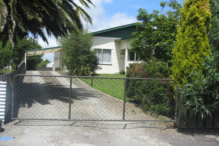 Photo of property in 25 Cambridge Street, Pahiatua, 4910