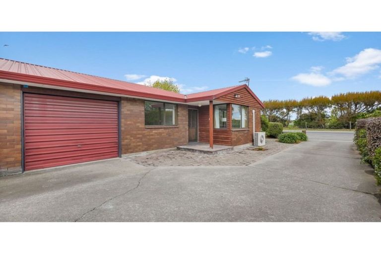 Photo of property in 1/228 Yaldhurst Road, Avonhead, Christchurch, 8042