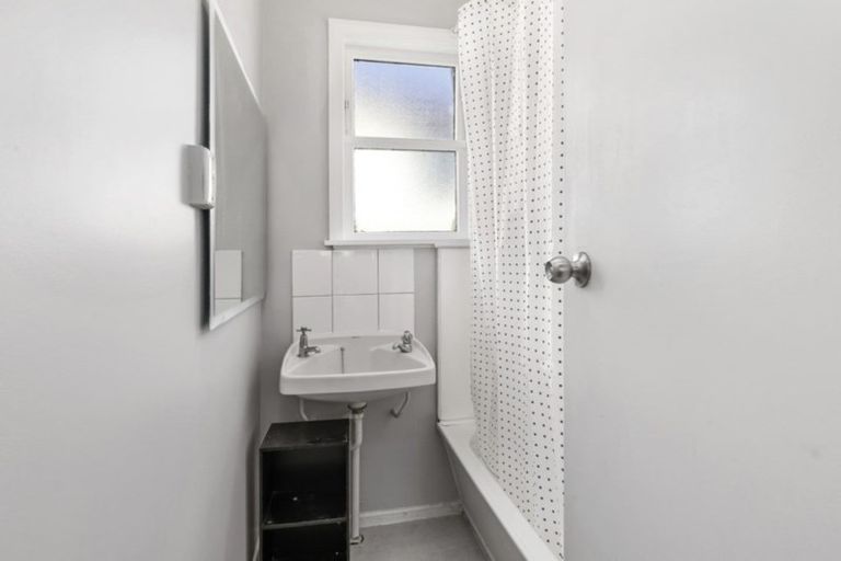 Photo of property in 56 Wilkie Crescent, Naenae, Lower Hutt, 5011