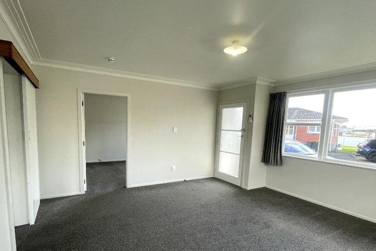 Photo of property in 1/42-44 Opaheke Road, Opaheke, Papakura, 2113