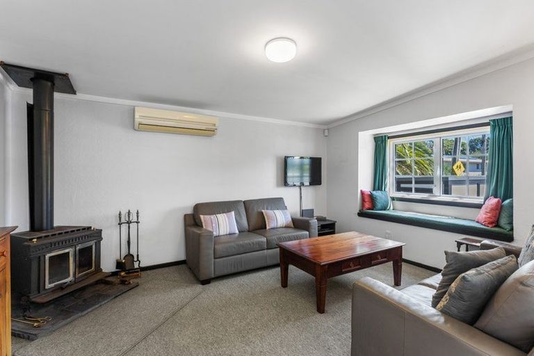 Photo of property in 20 Glen Road, Raumati South, Paraparaumu, 5032