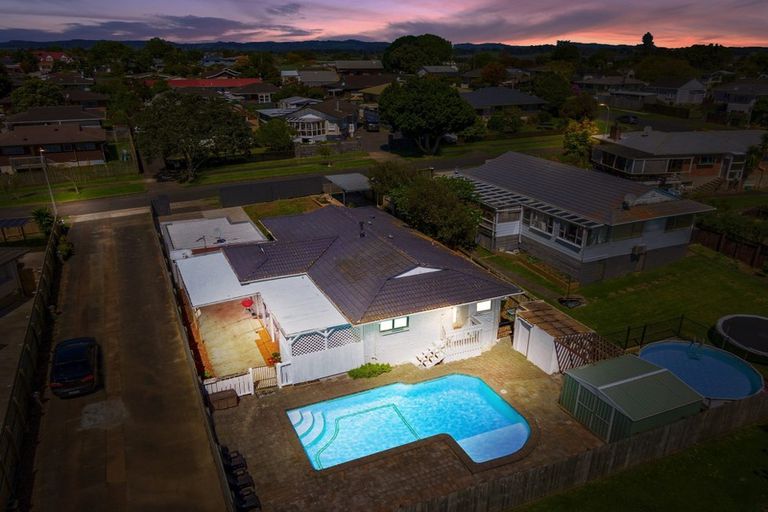 Photo of property in 6 Suwyn Place, Weymouth, Auckland, 2103