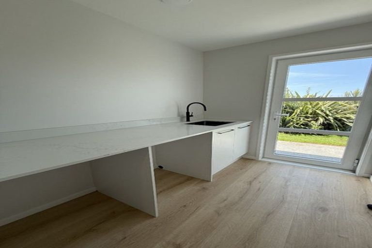 Photo of property in 5 Johnson Place, Stillwater, Silverdale, 0993