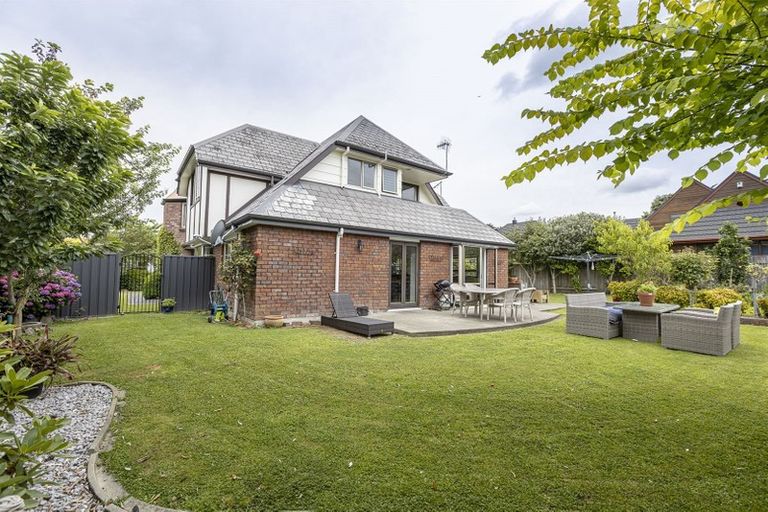 Photo of property in 85 Waterloo Crescent, Hokowhitu, Palmerston North, 4410