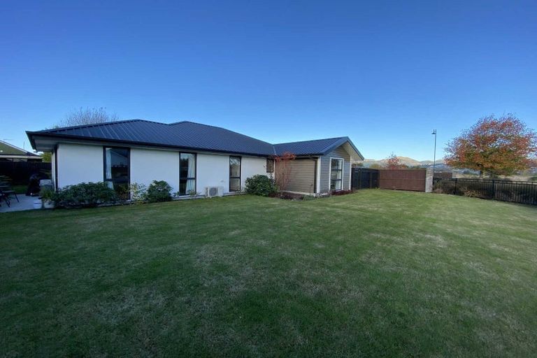 Photo of property in 35 Brancion Street, Halswell, Christchurch, 8025