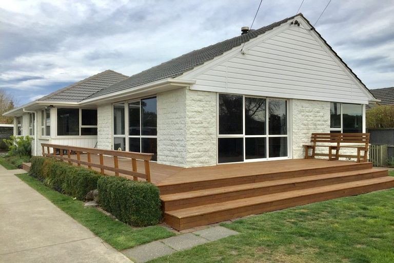 Photo of property in 20 Torquay Place, Bryndwr, Christchurch, 8053