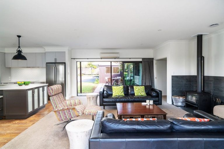 Photo of property in 25 Oregon Drive, Rainbow Point, Taupo, 3330