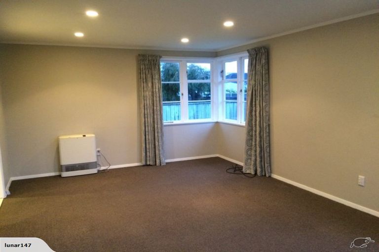 Photo of property in 44 Guthrie Street, Waterloo, Lower Hutt, 5011