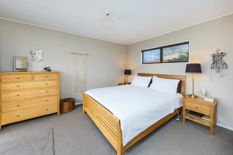 Photo of property in 50 Kaimanawa Street, Kelvin Grove, Palmerston North, 4414